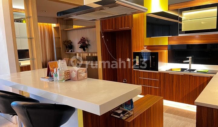 DIJUAL RUMAH CANTIK DAN MEWAH HADAP TIMUR 4 LANTAI TERMURAH DI CITRA GARDEN 6