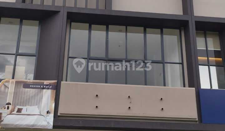 For Rent 3-Storey Shop House in Commercial Location, Lowest Price in BSD Ec.
