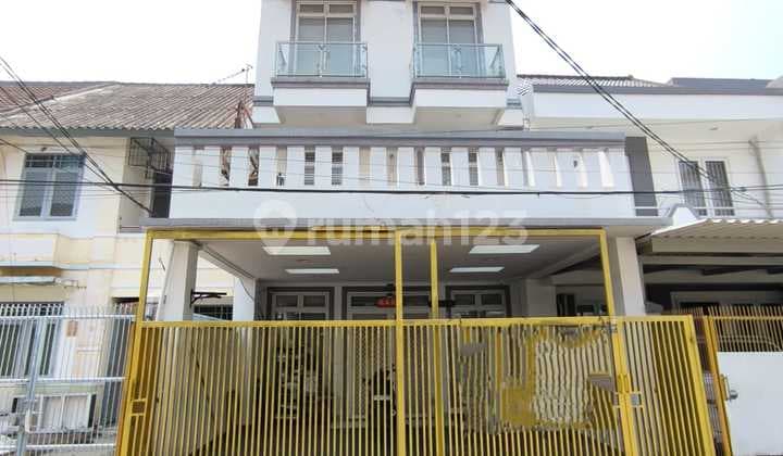 FOR SALE SEMI-FURNISHED SOUTHWEST-FACING HOUSE AT AFFORDABLE PRICE IN TAMAN PALEM LESTARI