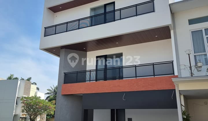 Dijual Rumah di Alam Sutera, Brand New