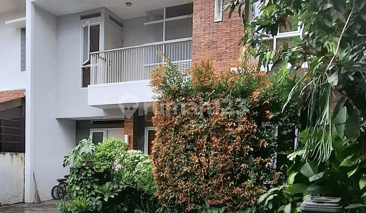 Dijual - Rumah di Sektor 9 Bintaro, Tangerang Selatan