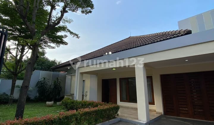 Dijual Cepat di Kemang Jakarta Selatan, Rumah Luas dan Nyaman