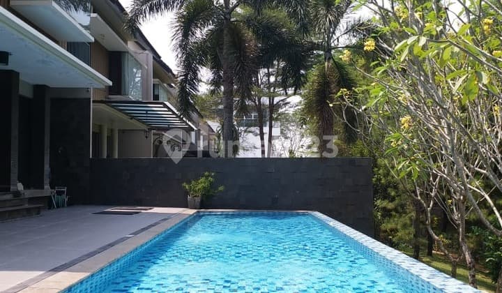 Dijual Rumah Grand Canyon The Green BSD, Luas Mewah Ada Kolam Renang