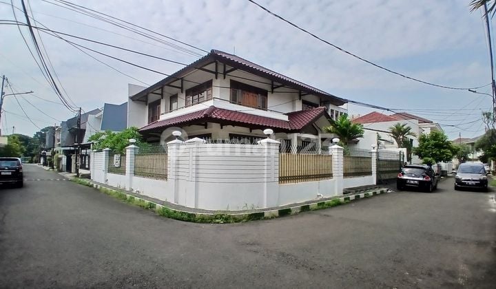 Jual Cepat Hitung Tanah Rumah Hoek Taman Kedoya Baru Dekat Exit Tol Kebon Jeruk Jakbar