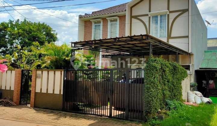 Quick Sale: House Can Be Used as Residence or Office, Independent Building on Setu Raya Parigi Roadside, Pondok Aren, Tangsel