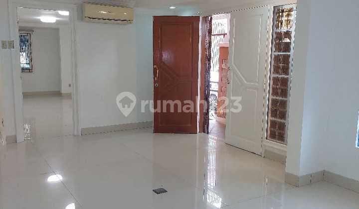 Quick Sale Corner House Tanjung Duren West Jakarta