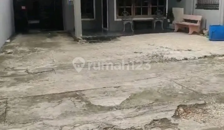 Factory for Sale in Pakis Malang Renovated, Prime Location Ready to Operate!
