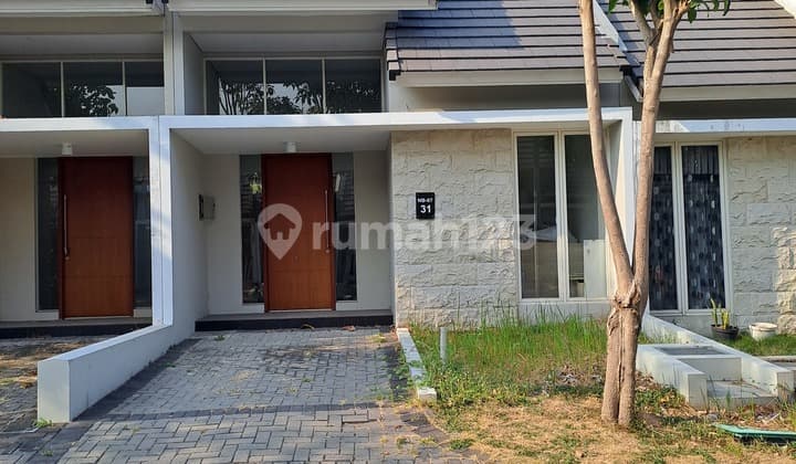Rumah Citraland Utara Surabaya Northwest Park Siap Huni