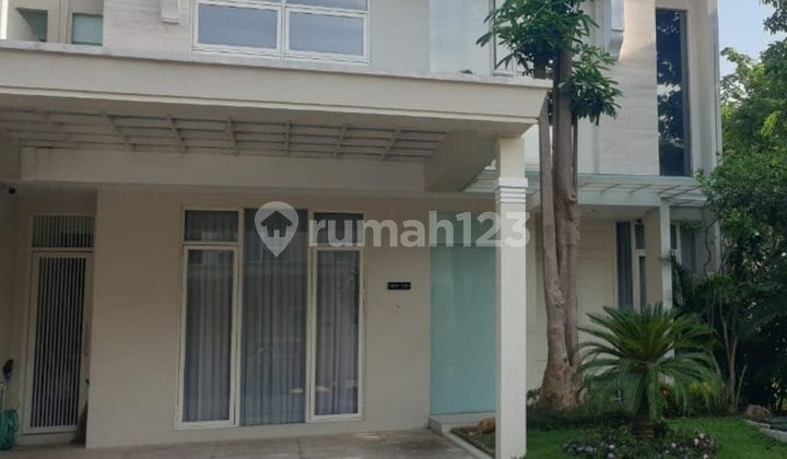 Rumah Grand Island - Pakuwon City Minimalis, Siap Huni, Furnish