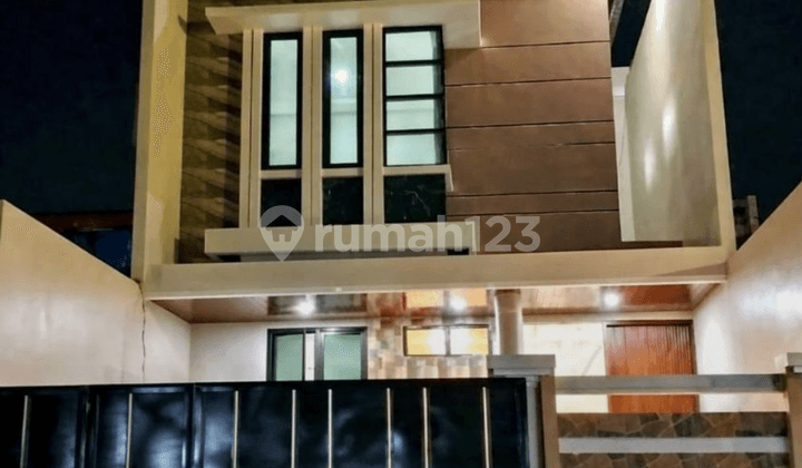 Rumah New Minimalis Darmo Indah