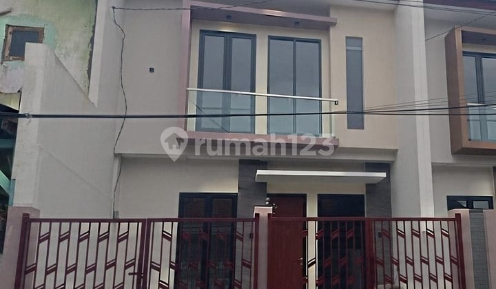 Rumah New Minimalis Siap Huni Lokasi di Rungkut Asri
