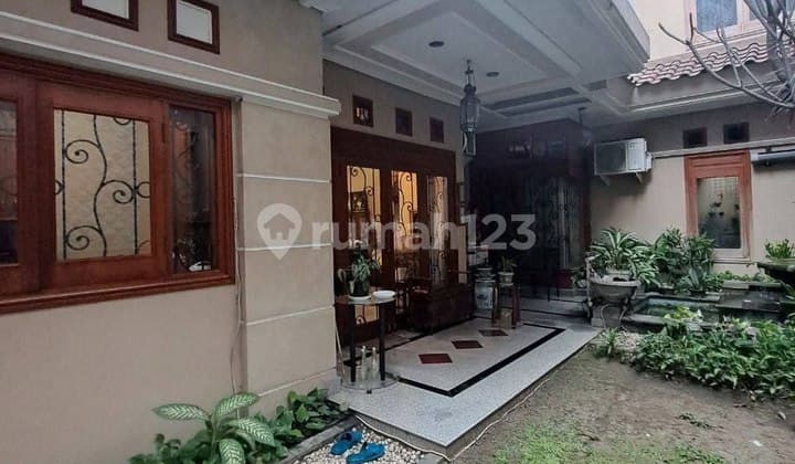 Araya Tahap 1 Full Jati Semi Furnished!!! Row Jalan Kembar Perumahan!!!