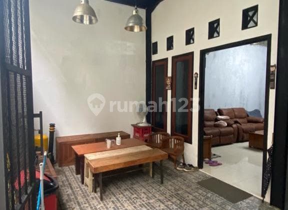 Dijual Rumah 2 lt Dekat Tol Depok-Antasari