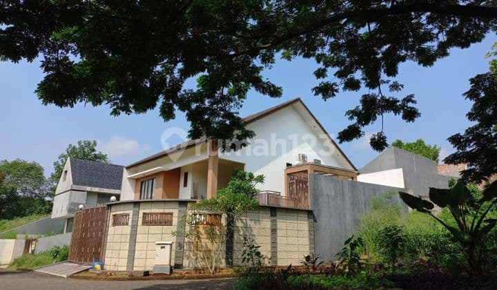Rumah Cantik di Villa Cinere Mas