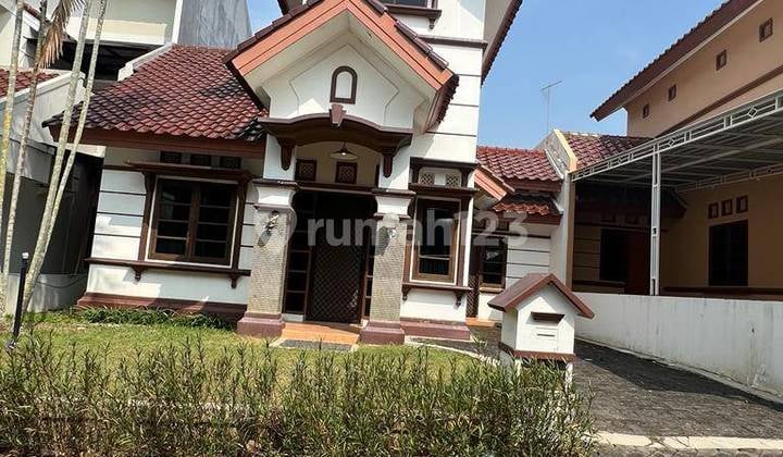 Dijual Rumah Siap Pakai di Perum Graha Taman Bunga Bsb Semarang