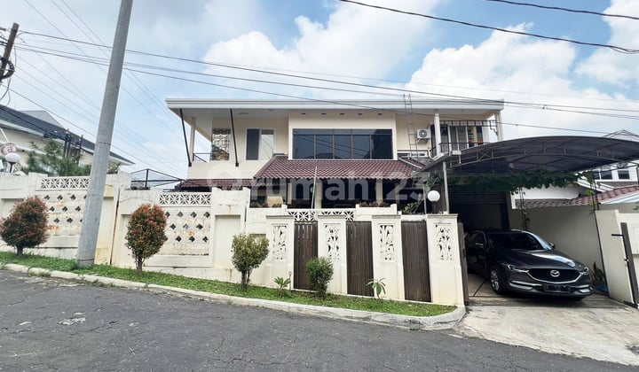 Dijual Rumah Mewah Lokasi Straategis Bukit Sari Semarang Dijual Rumah Mewah Lokasi Straategis Bukit Sari Semarang