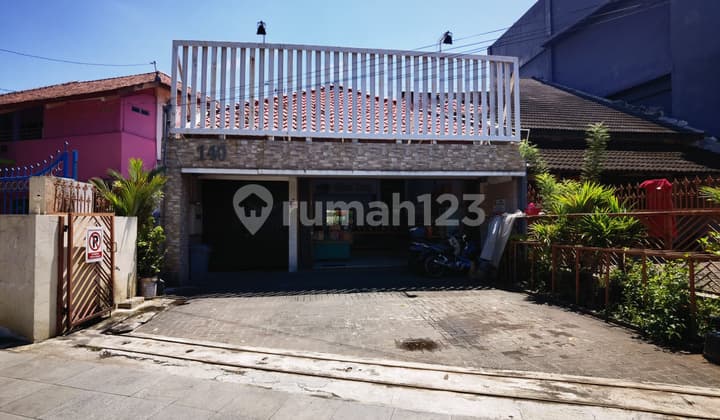 For Sale: Strategically Located Shop House on Imam Bonjol Street, Semarang