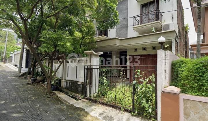 For Sale 2-Story House at Griya Mas Papandayan Housing Complex, Semarang