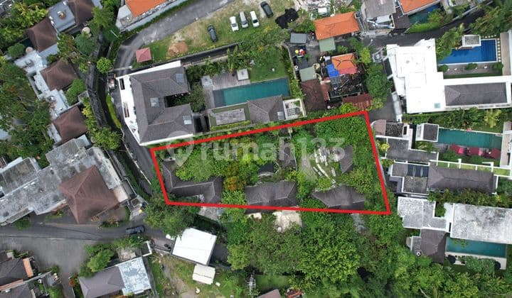 Tanah Petitenget Seminyak Dekat Pantai Lingkungan Resort Hotel