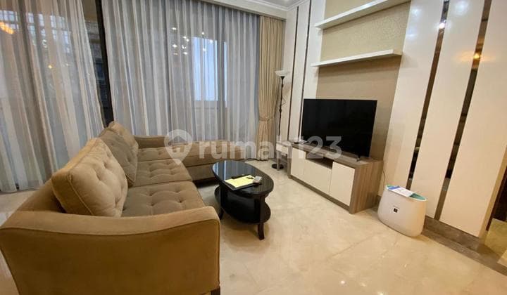 District 8 Tower Infinity High Floor Coldwell Banker