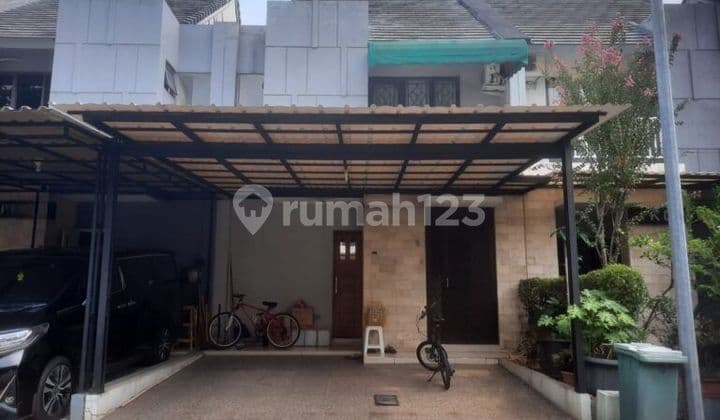 Rumah 2 Lantai Premier Riviera Residence Dekat Kawasan Industri Pulogadung Jakarta Timur