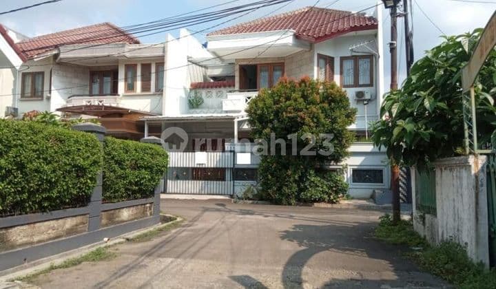 Rumah Mewah Bebas Banjir Di Jatiwaringin Bekasi