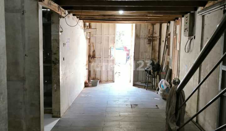 RUKO LUAS STRATEGIS 3 LANTAI SIAP PAKAI DI PASIRKOJA BANDUNG