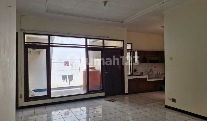 RUMAH NYAMAN MINIMALIS STRATEGIS SIAP HUNI DI BATUNUNGGAL BANDUNG