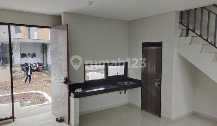 RUMAH IDAMAN MINIMALIS MODERN 2 LANTAI LINGKUNGAN NYAMAN SIAP HUNI DI GATEWAY PASTEUR BANDUNG