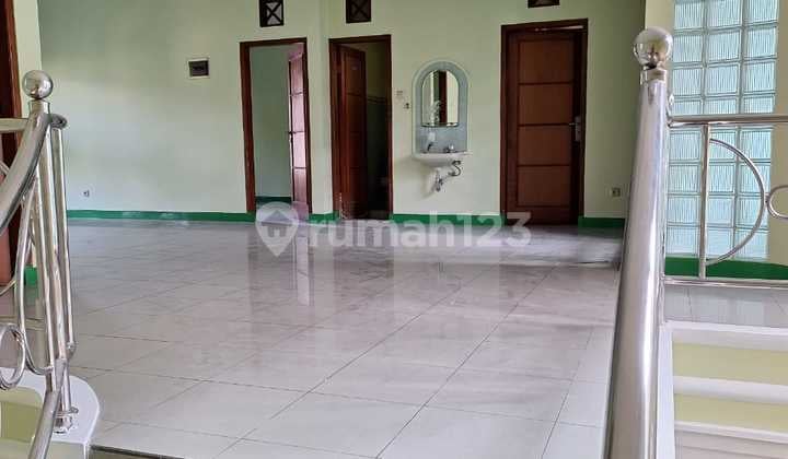 RUMAH LUAS NYAMAN TERAWAT 2 LANTAI SIAP HUNI DI BATUNUNGGAL BANDUNG