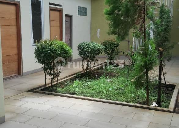 RUMAH ASRI LUAS NYAMAN SIAP HUNI DI KOMPLEK DAKOTA BANDUNG