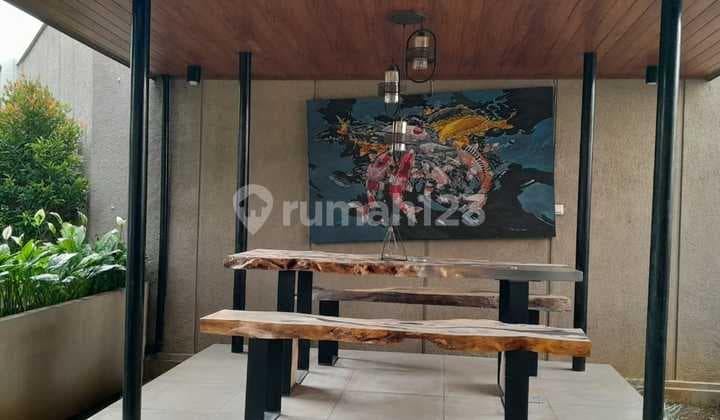 RUMAH KEREN HOOK 2 LANTAI MINIMALIS MODERN SEMI FURNISHED NYAMAN SIAP HUNI DI PODOMORO PARK BANDUNG