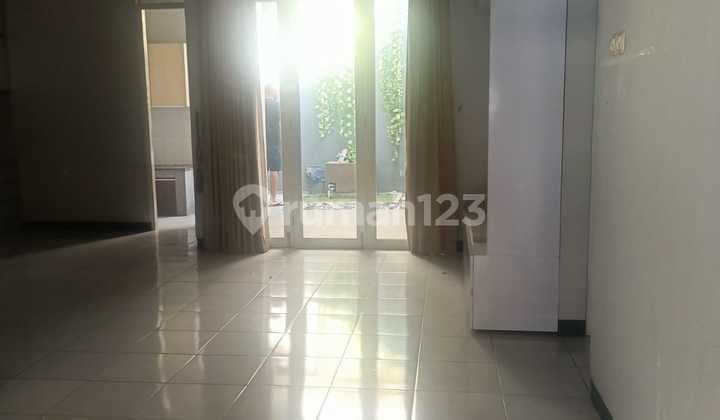 RUMAH BAGUS NYAMAN MINIMALIS MODERN SEMI FURNISHED SIAP HUNI DI TAMAN KOPO INDAH 5 TKI5 CLUSTER SOMMERVILLE BANDUNG