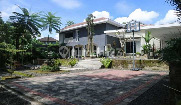 Rumah Mewah 2 Lantai Minimalis Modern Full Furnished Lingkungan Asri Nyaman Siap Huni di Setiabudi Regency Bandung