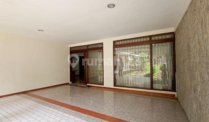 RUMAH BAGUS LUAS LINGKUNGAN NYAMAN SIAP HUNI DI BUDISARI BANDUNG