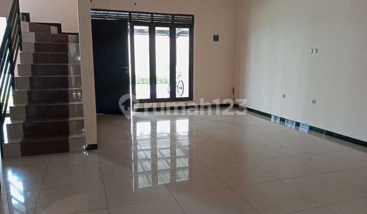 Rumah Idaman Minimalis Modern 2 Lantai Lingkungan Nyaman Siap Huni di Grand Sharon Bandung