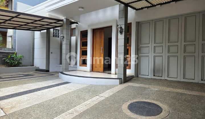 RUMAH IDAMAN MINIMALIS MODERN LUAS NYAMAN SIAP HUNI DI SINGGASANA PRADANA BANDUNG