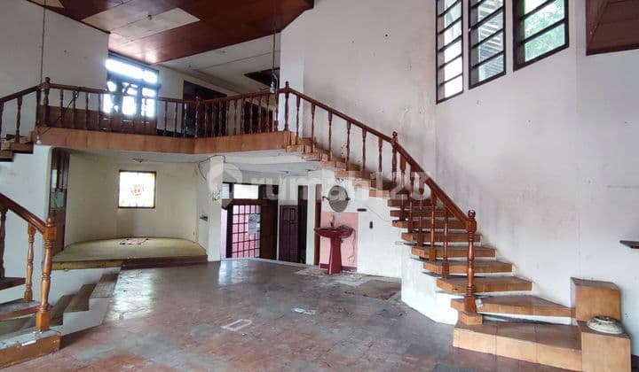 RUMAH BESAR LUAS STRATEGIS SIAP HUNI DI MOHAMAD TOHA BANDUNG