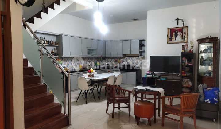 RUMAH LUAS NYAMAN MINIMALIS MODERN FULL FURNISHED 2 LANTAI SIAP HUNI DI TAMAN KOPO INDAH 2 TKI2 BANDUNG