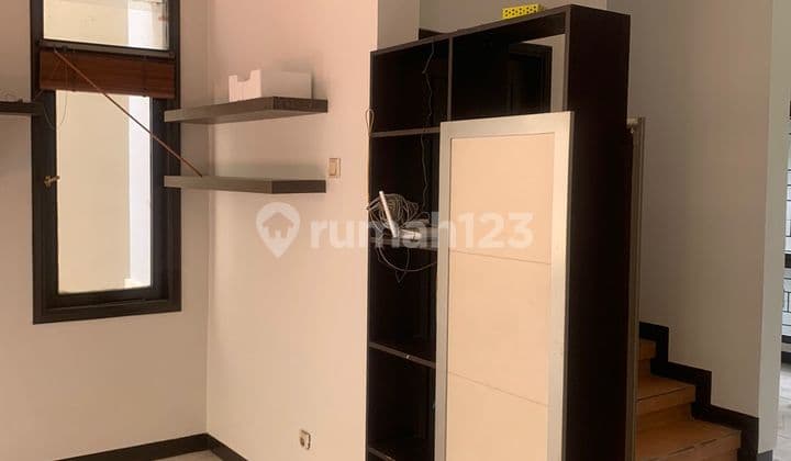 RUMAH MINIMALIS MODERN 2 LANTAI SEMI FURNISHED NYAMAN SIAP HUNI DI TATAR WANGSAKERTA KOTA BARU PARAHYANGAN KBP BANDUNG