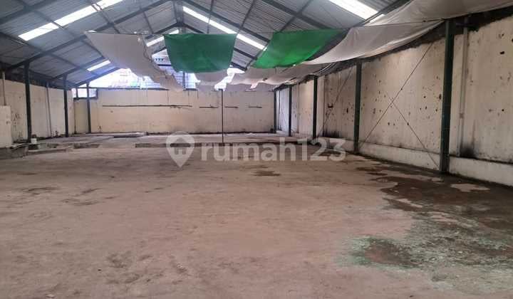 GUDANG BERSIH LUAS STRATEGIS SIAP PAKAI DI MELONG RAYA BANDUNG