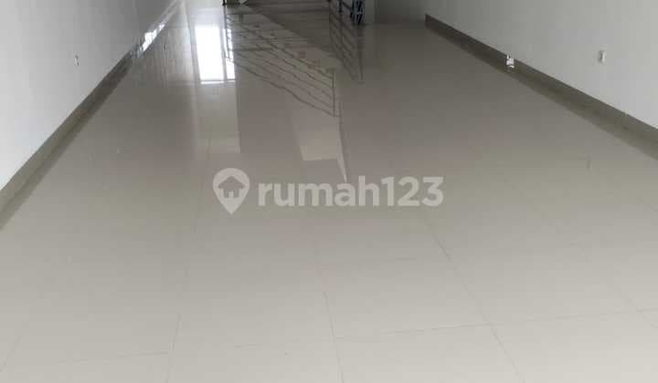 RUKO BARU 2,5 LANTAI LOKASI BAGUS RAMAI STRATEGIS SIAP PAKAI DI MAINROAD HOLIS BANDUNG