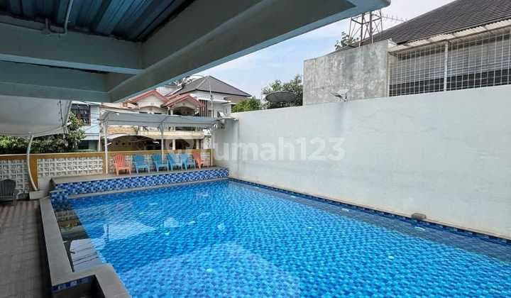 RUANG USAHA KOLAM RENANG LOKASI HOOK RAMAI SIAP PAKAI DI BUMI KOPO KENCANA BKK BANDUNG