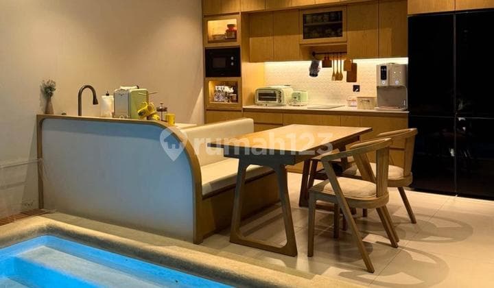 RUMAH LUX 2 LANTAI FULL FURNISHED 2 LANTAI LINGKUNGAN NYAMAN SIAP HUNI DI TATAR TARUBHAWANA KOTA BARU PARAHYANGAN KBP BANDUNG