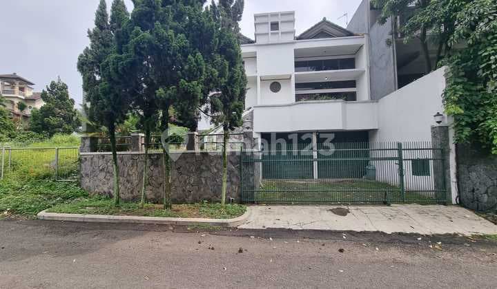 A COMFORTABLE AND READY-TO-OCCUPY MODERN MINIMALIST 2-STORY HOUSE FULLY FURNISHED IN SETRADUTA CEMARA, BANDUNG