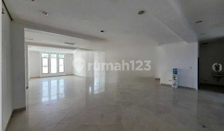 RUKO LUAS STRATEGIS 3 LANTAI SIAP PAKAI DI SOEKARNO HATTA BANDUNG