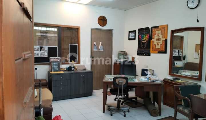 RUANG USAHA LUAS LOKASI RAMAI STRATEGIS SIAP PAKAI DI DAKOTA BANDUNG