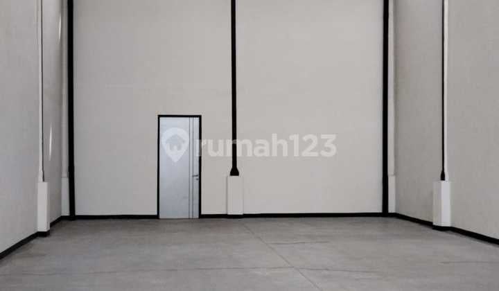 Clean, Spacious Warehouse, Strategic Location, Ready to Use in the Batujajar Warehouse Area, Bandung.