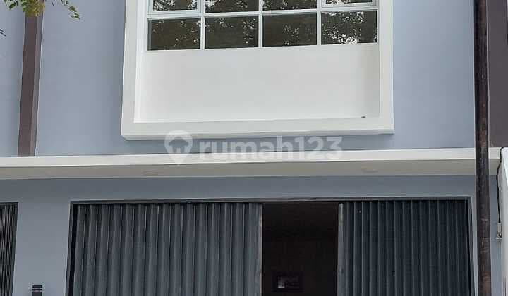 RUKO 2 LANTAI LOKASI RAMAI STRATEGIS SIAP PAKAI DI MAINROAD SARIJADI BANDUNG