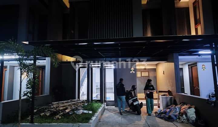 RUMAH BAGUS 2 LANTAI LINGKUNGAN NYAMAN SIAP HUNI DI KIWARI RESIDENCE MARGASARI BUAH BATU BANDUNG